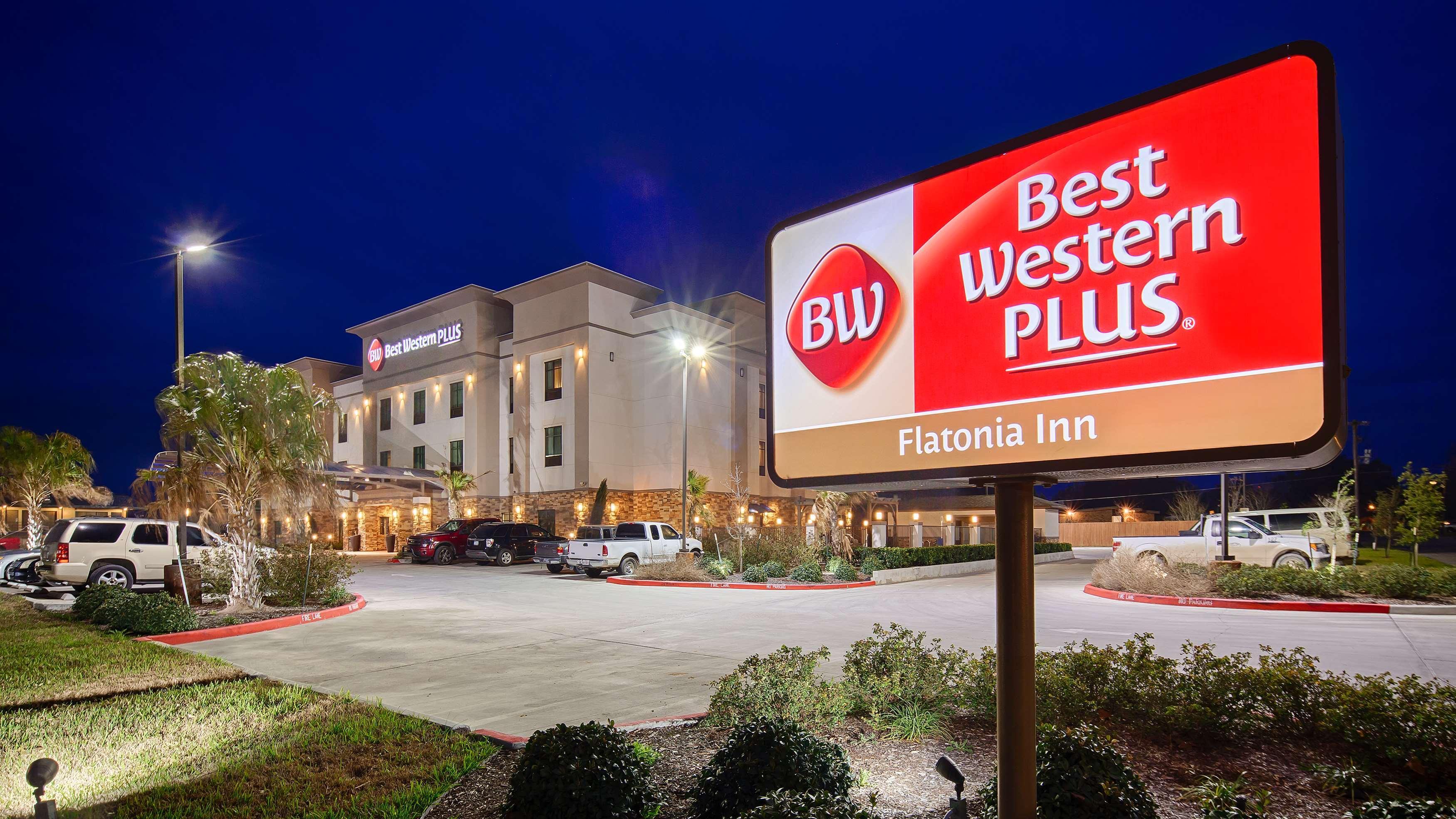 Best Western Plus Flatonia Exterior foto