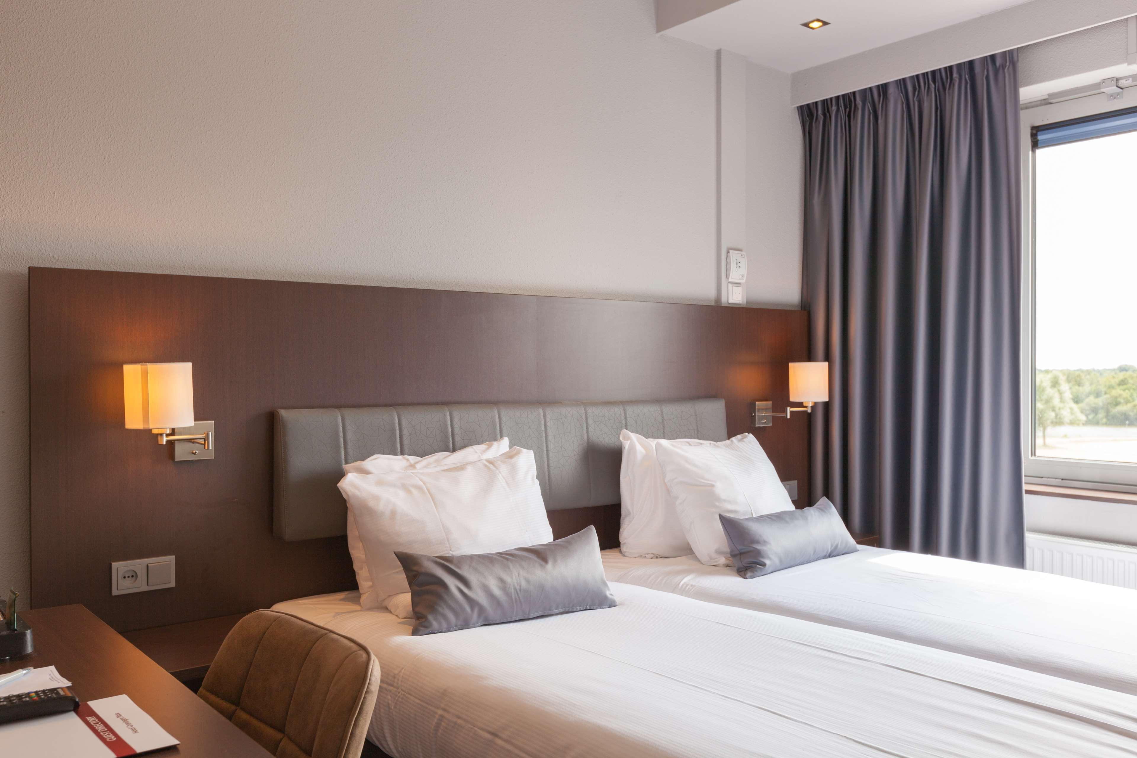 Best Western Plus Flatonia Exterior foto