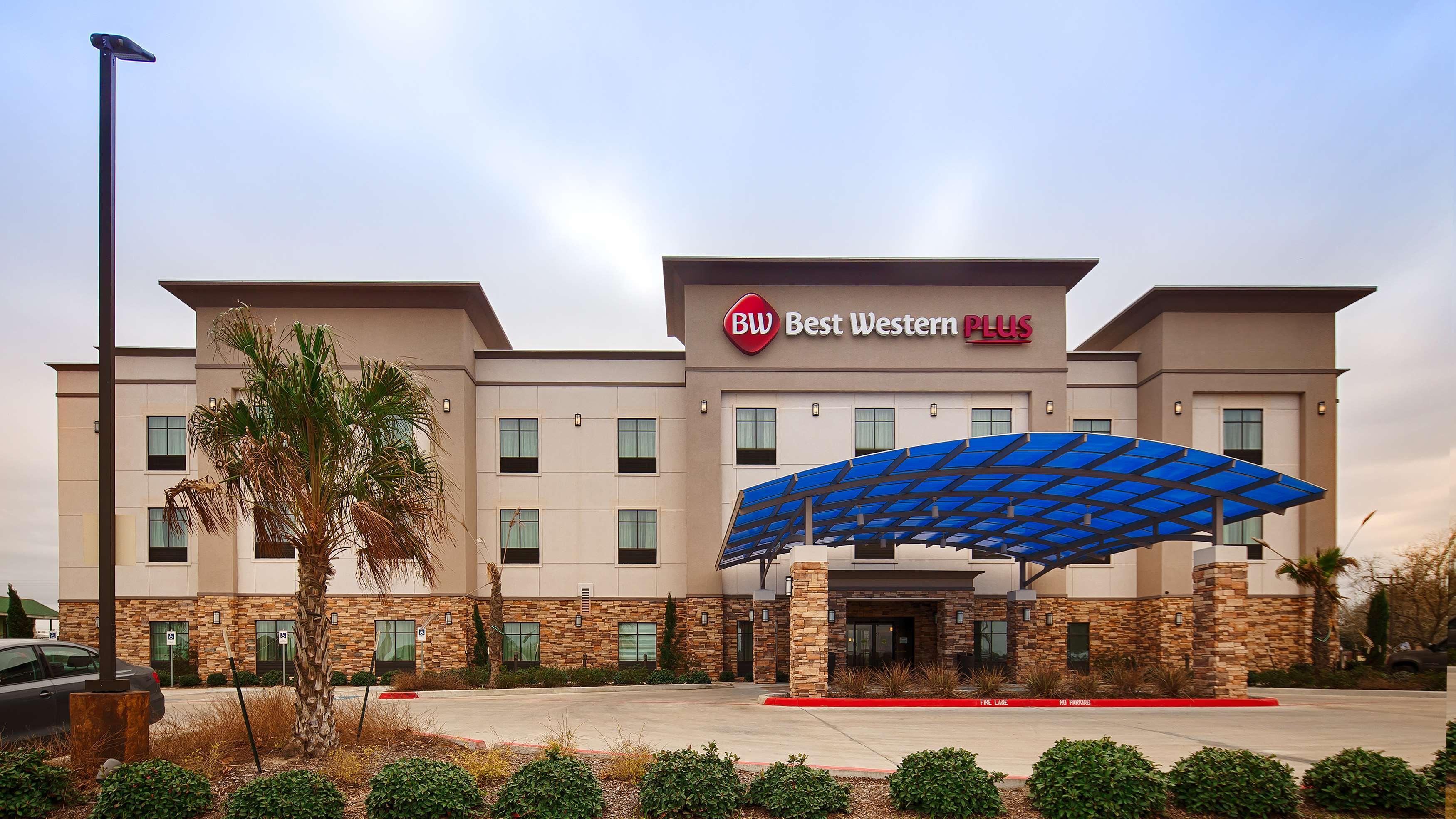 Best Western Plus Flatonia Exterior foto